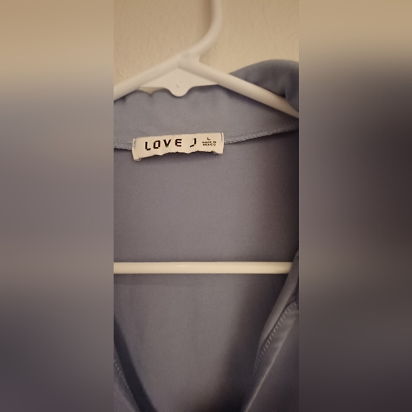 Top - Picture 3 of 3